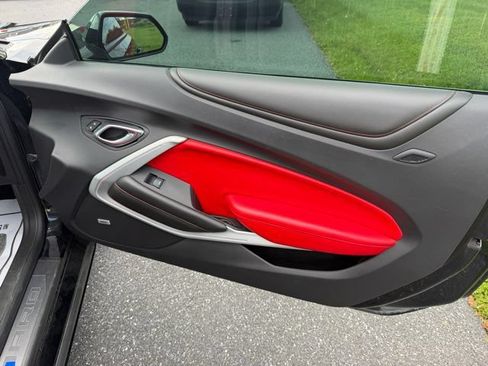 Used 2016 Chevrolet Camaro SS RWD image 22