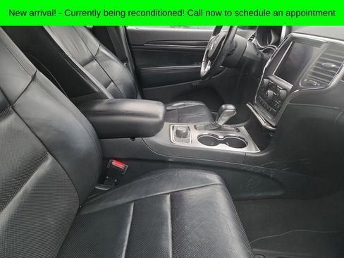 Used 2018 Jeep Grand Cherokee Limited w/ Luxury Group II image 8