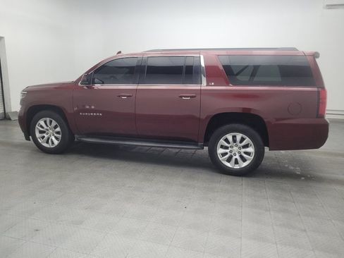 Used 2016 Chevrolet Suburban LS RWD image 3