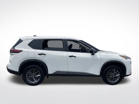 Used 2024 Nissan Rogue S AWD/4WD image 8