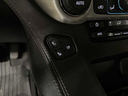 Used 2020 GMC Yukon XL SLT w/ Premium Edition image 37