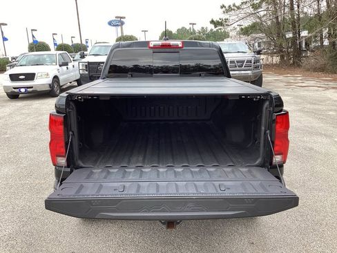Used 2024 Chevrolet Colorado ZR2 w/ ZR2 Convenience Package III image 9