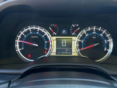 Used 2018 Toyota 4Runner SR5 image 11