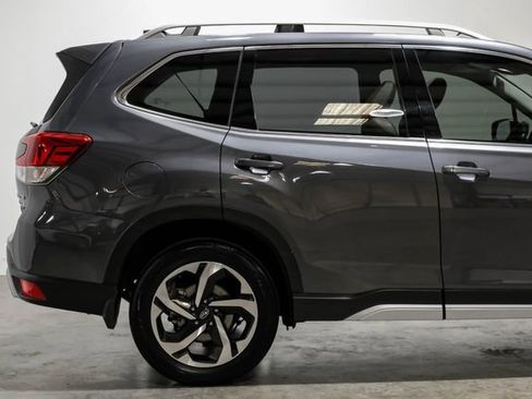 Used 2023 Subaru Forester Touring image 14