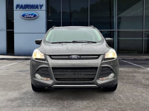 Used 2015 Ford Escape SE w/ Equipment Group 201A image 2