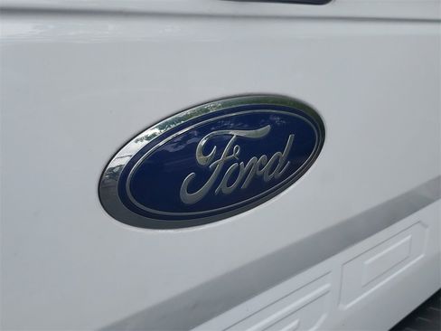 Used 2019 Ford F150 XLT w/ Equipment Group 301A Mid image 9