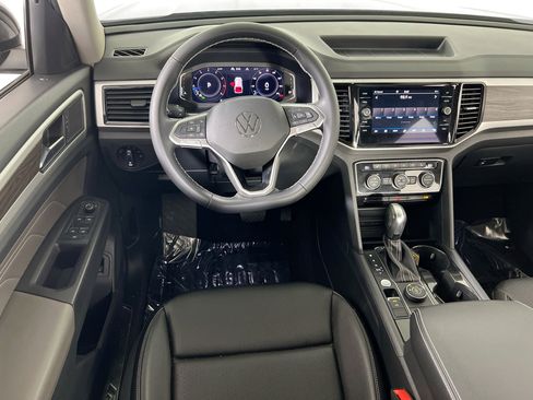 Used 2023 Volkswagen Atlas SE image 21