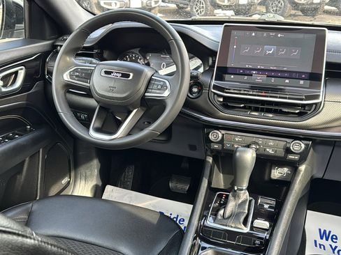 Certified 2022 Jeep Compass Altitude w/ Sun and Sound Group image 16