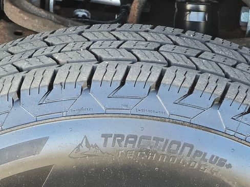 Used 2023 GMC Sierra 2500 SLE w/ SLE Value Package; image 28