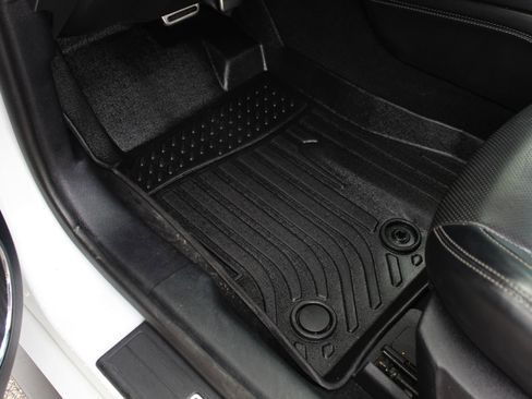 Used 2019 Ford Mustang Premium w/ Equipment Group 201A RWD image 21