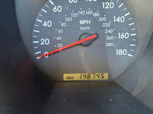 Used 2002 Lexus SC 430 Convertible image 4