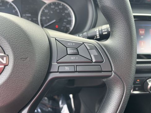 New 2025 Nissan Kicks Play S FWD image 19