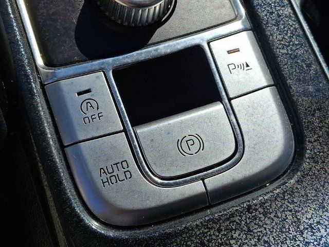 Used 2024 Kia Telluride EX w/ EX Captain's Chair Package FWD image 30
