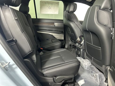 New 2026 Cadillac Vistiq Sport image 45