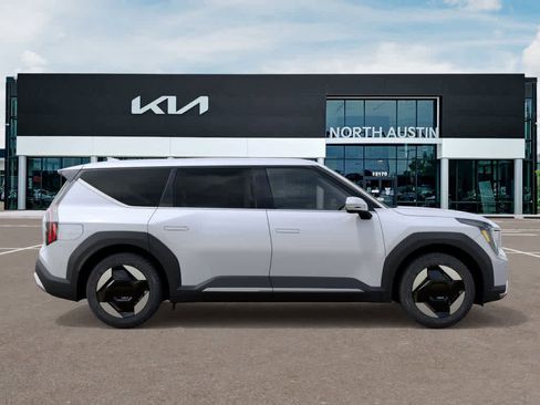 New 2026 Kia EV9 Light image 7