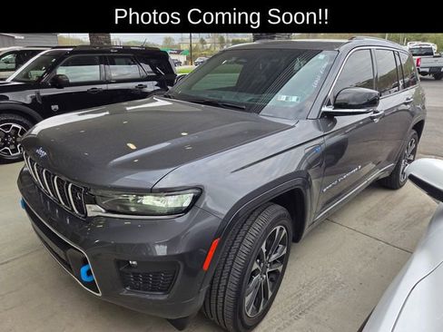 Used 2022 Jeep Grand Cherokee Overland w/ Advanced Protech Group III image 1