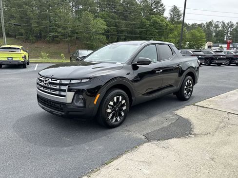 New 2025 Hyundai Santa Cruz SE image 1