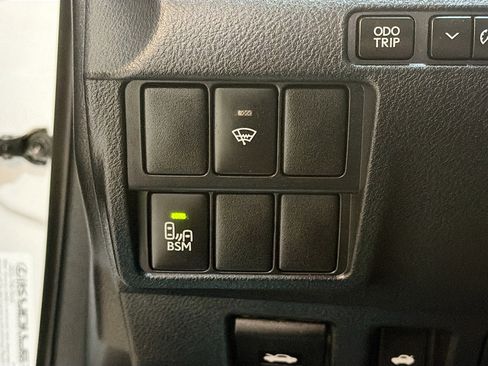 Used 2016 Lexus RC 300 2dr Cpe image 17