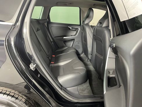 Used 2016 Volvo XC60 T5 Premier image 15
