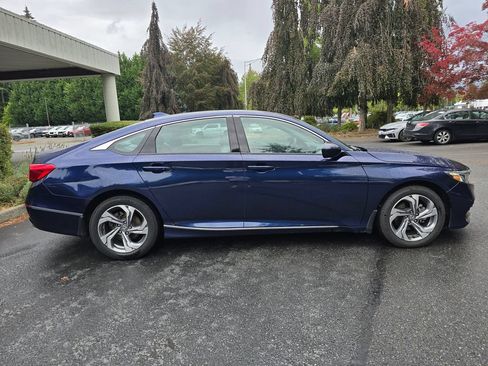 Used 2020 Honda Accord EX image 3