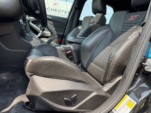 Used 2013 Ford Focus ST FWD image 5