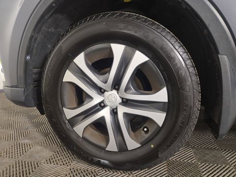 Used 2018 Toyota RAV4 LE w/ All Weather Liner Package image 31