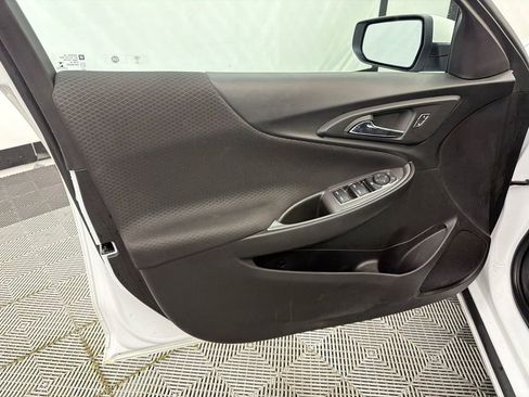 Used 2023 Chevrolet Malibu LT image 11