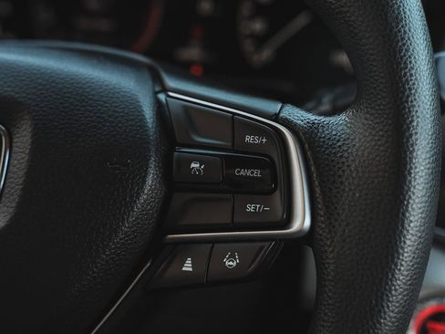 Used 2021 Honda Accord LX image 29