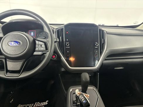 Used 2025 Subaru Crosstrek 2.5i Premium AWD/4WD image 25