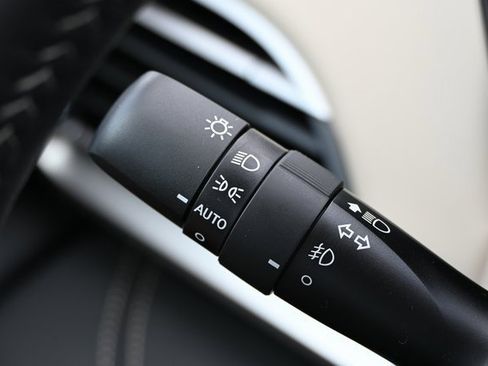 New 2025 Subaru Outback Limited image 32