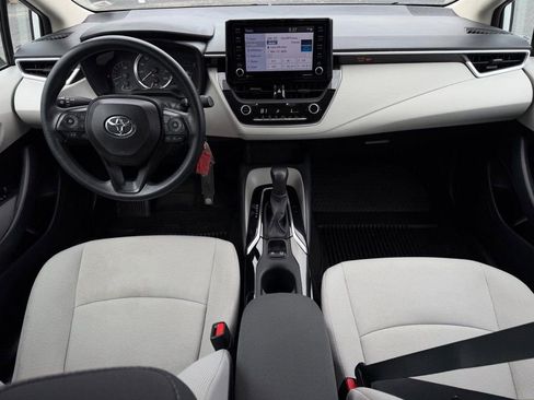 Certified 2022 Toyota Corolla LE image 17