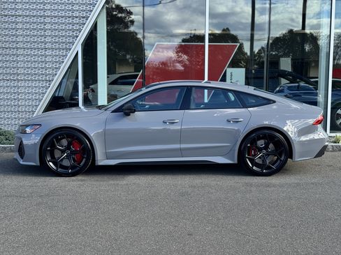 New 2026 Audi RS 7 Performance image 2