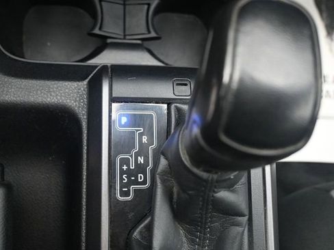 Used 2023 Toyota Tacoma TRD Off-Road w/ Technology Package image 15