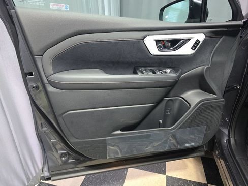Used 2026 Subaru Forester Touring AWD/4WD image 14