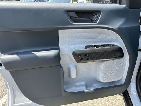 New 2025 Ford Maverick XLT w/ XLT Luxury Package image 9