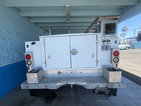 Used 2013 Chevrolet Silverado 3500 W/T RWD image 5
