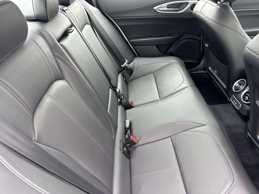 New 2026 Alfa Romeo Giulia w/ Driving Assist Package RWD image 24