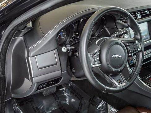 Used 2018 Jaguar XF S image 24