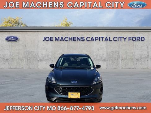 Used 2022 Ford Escape SE w/ SE Sport Appearance Package image 8