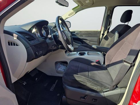 Used 2013 Dodge Grand Caravan SXT w/ UConnect Hands-Free Group FWD image 21