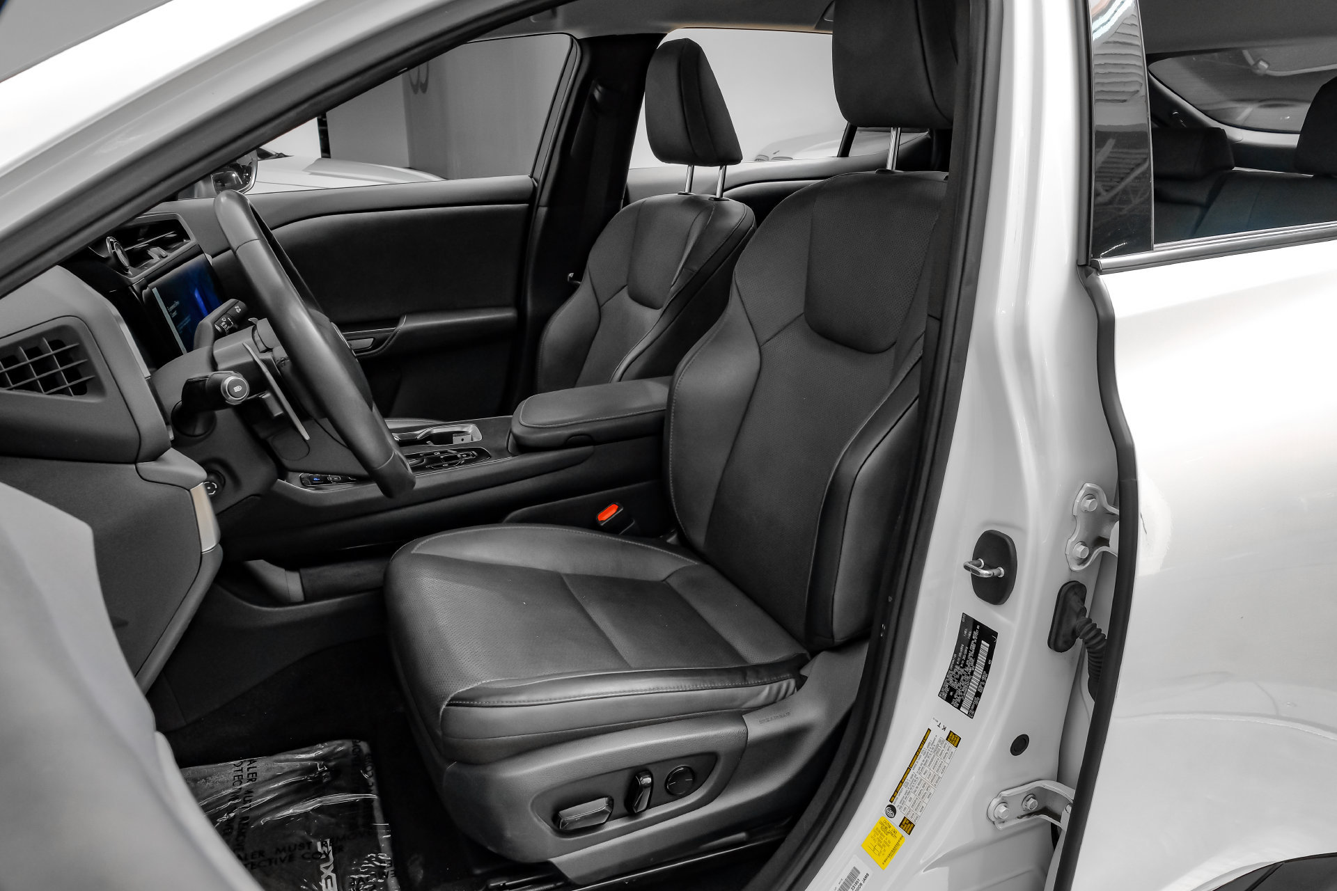 Used 2023 Lexus RZ 450e Premium w/ Technology Package AWD/4WD image 36