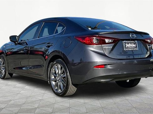 Used 2018 MAZDA MAZDA3 Touring image 6