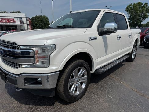 Used 2019 Ford F150 Lariat w/ Equipment Group 502A Luxury AWD/4WD image 9