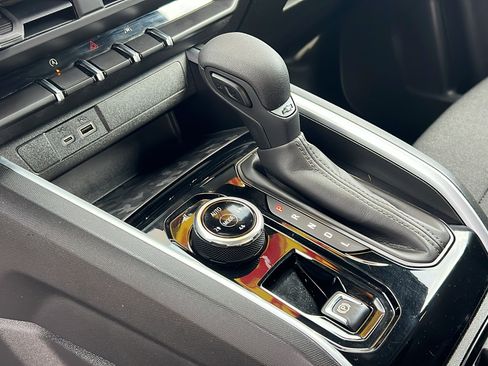 Certified 2023 Chevrolet Colorado Trail Boss w/ Advanced Trailering Package AWD/4WD image 20