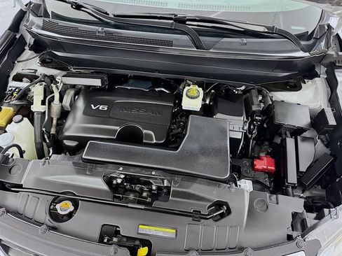 Used 2020 Nissan Pathfinder SV image 29
