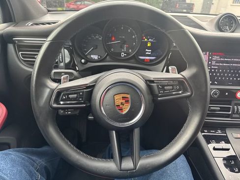 Used 2022 Porsche Macan AWD/4WD image 15