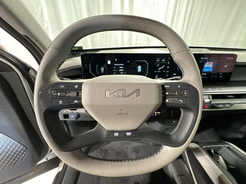 New 2026 Kia EV9 Wind image 20