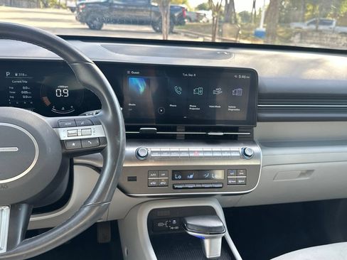 Used 2025 Hyundai Kona SEL FWD image 15