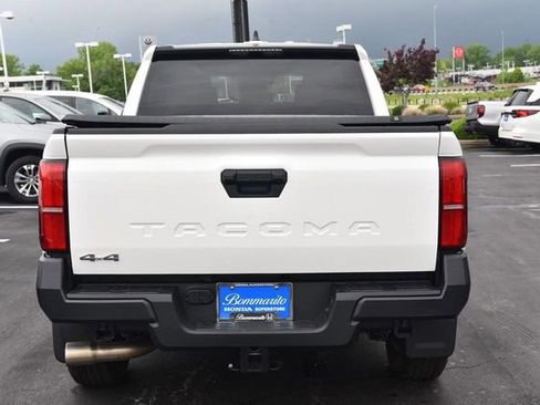 Used 2025 Toyota Tacoma SR AWD/4WD image 6
