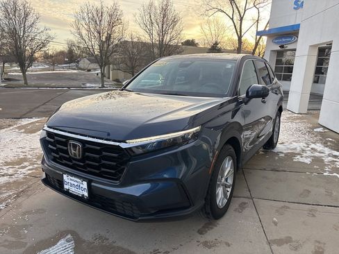 Used 2023 Honda CR-V EX image 3